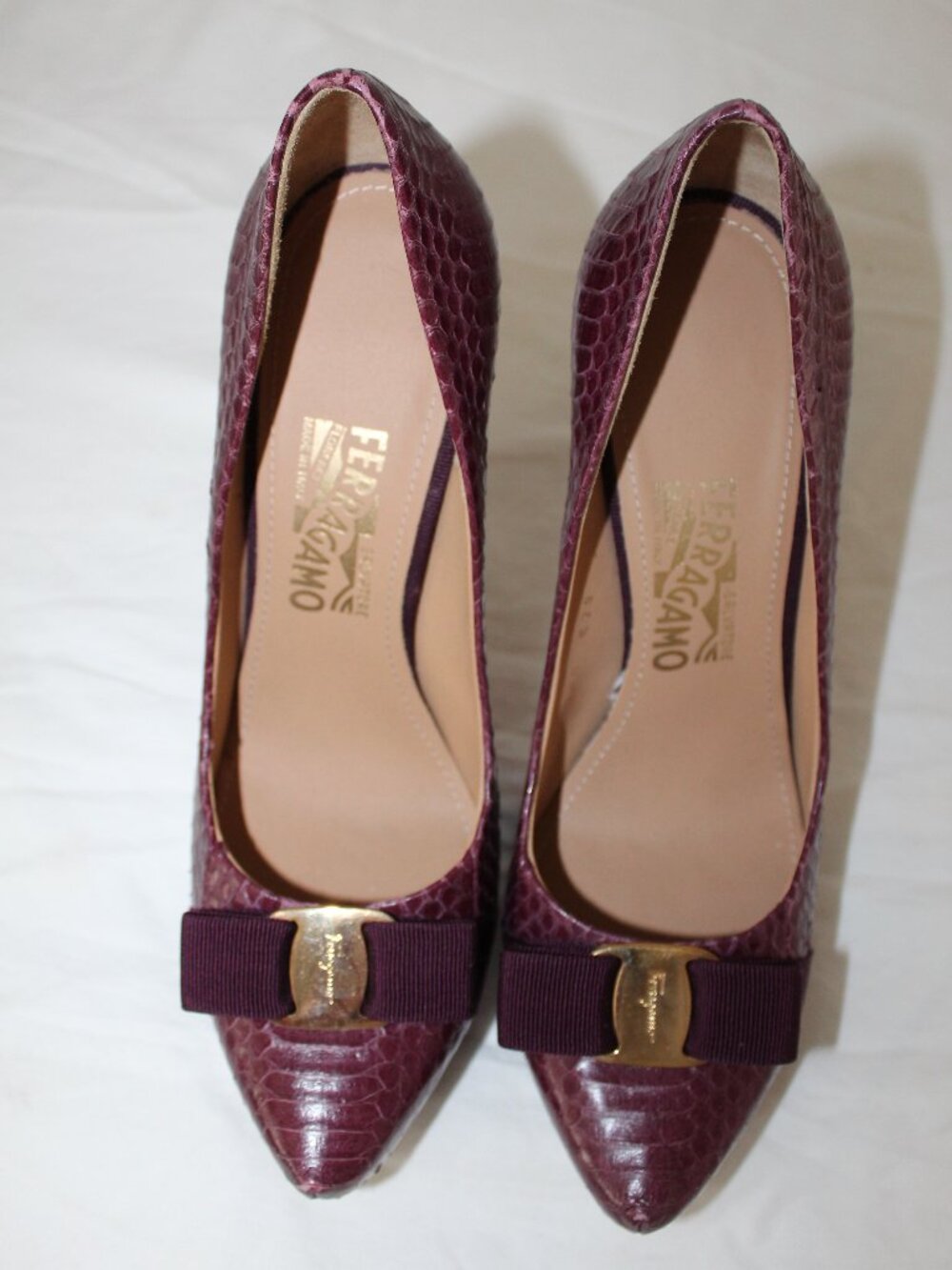 Salvatore Ferragamo Python Embossed Leather Pumps Platform Heels Plum 9.5 - Picture 2 of 10
